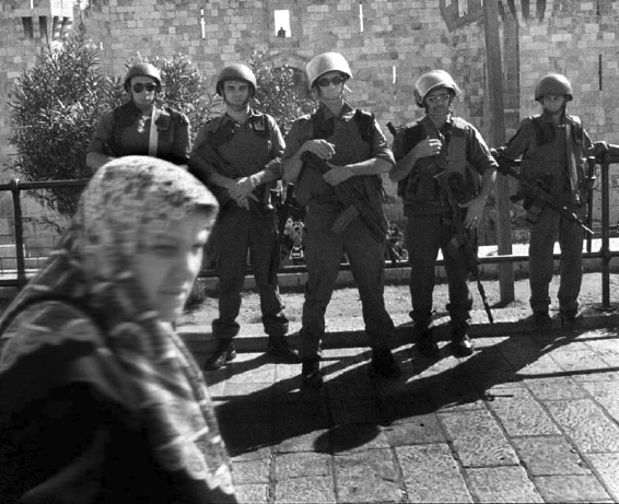 palestinian_women_and_479e1.jpg
